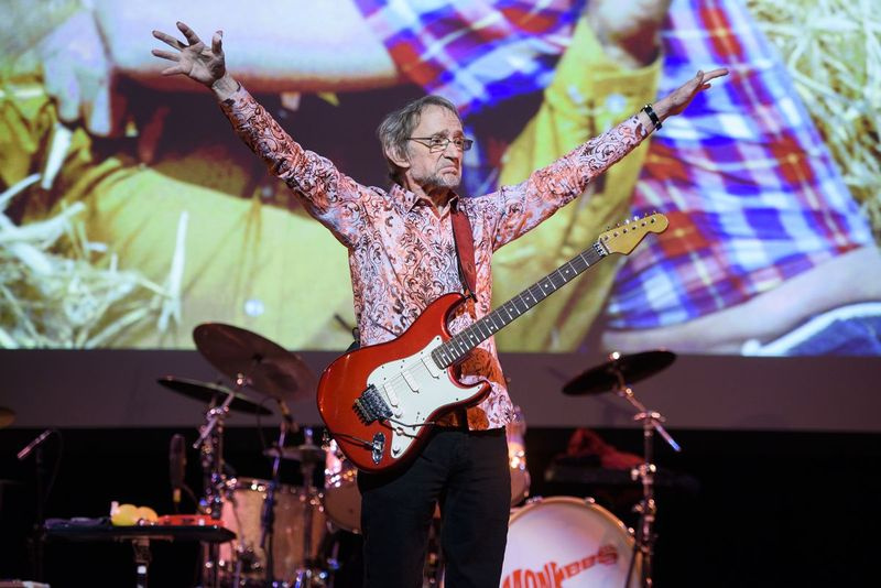 Peter Tork membuat persembahan di New York City pada 2016. | Matthew Eisman/Getty Images