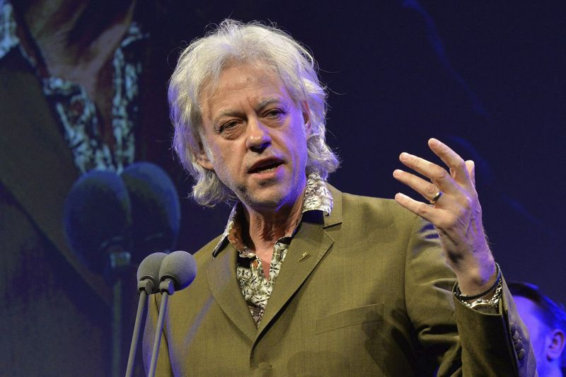 Bob Geldof se objeví na 60. předávání cen Ivor Novello v Londýně v roce 2015.