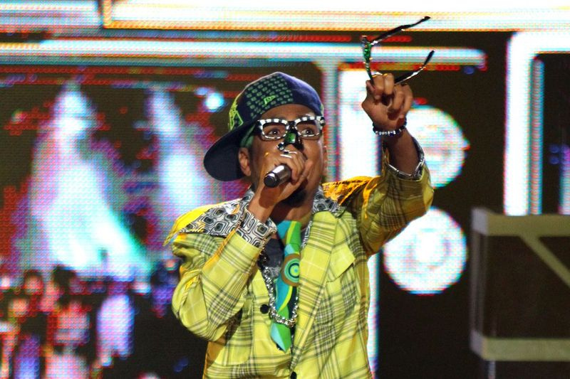 Digital Underground grupa Shock G uzstājas BET Hip Hop Awards ‘10 laikā 2010. gadā Atlantā, Džordžijas štatā.