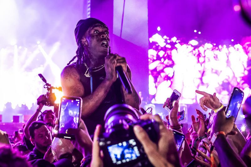 Lil Uzi Vert vystupuje v tretí deň letného festivalu Smash v Douglass Parku.