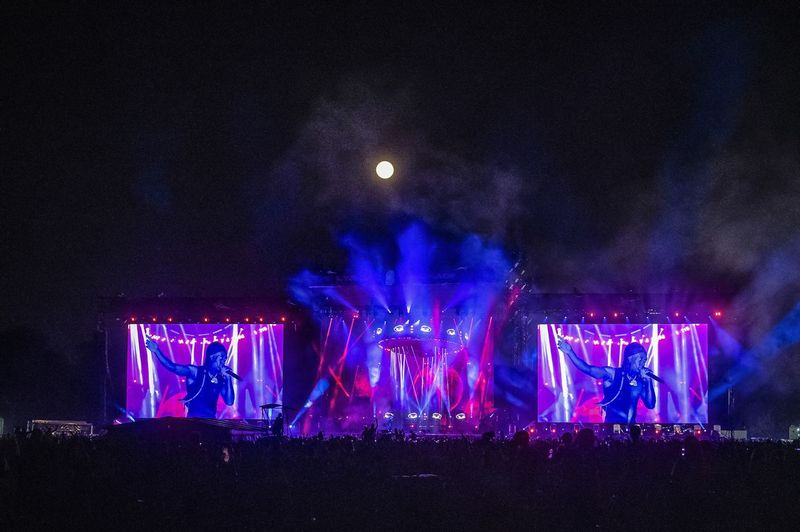 Spln vychádza, keď Lil Uzi Vert vystupuje v tretí deň letného festivalu Smash v Douglass Parku,