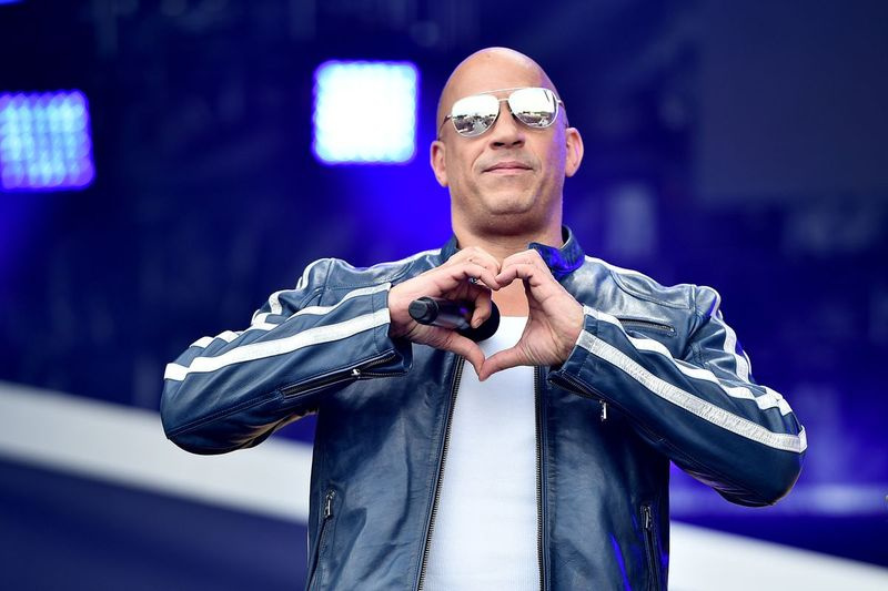 Vin Diesel taler på scenen under Universal Pictures Presents The Road To F9 Concert i Miami, Florida, i januar.