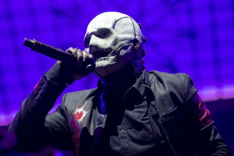 Slipknot treedt op in de Riot Stage op de laatste avond van Riot Fest.