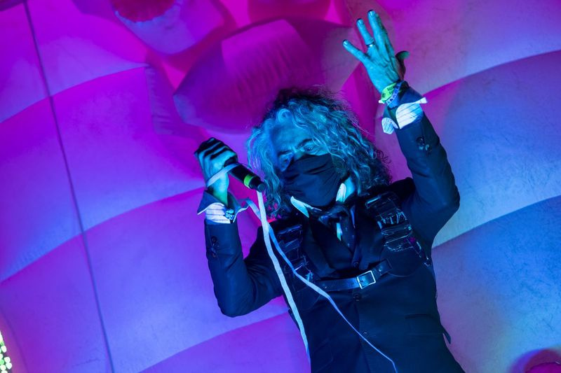 The Flaming Lips treedt op in de Roots Stage op dag 4 van Riot Fest in Douglass Park.