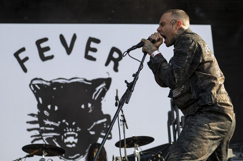 Fever 333 treedt op in de Radical Stage op dag 4 van Riot Fest.