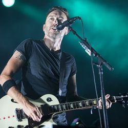 Rise Against uzstājas Wrigley Field. | Ešlija Rezina/Sun-Times