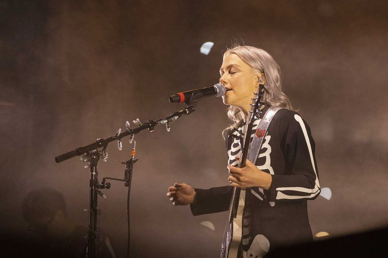 Phoebe Bridgers actúa el día 1 del Festival de Música Pitchfork.