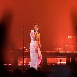 Lorde se produit à l