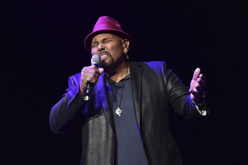 Dainininkas Aaronas Neville