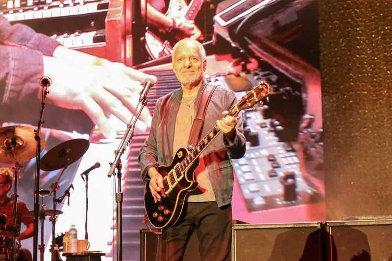 Peter Frampton optræder i Chicago som en del af sin afskedsturné i 2019
