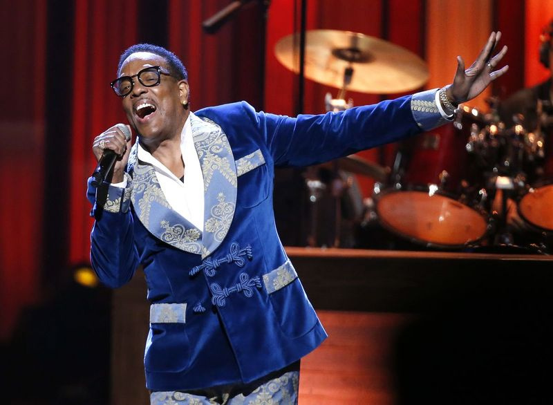 Čārlijs Vilsons uzstājas An Opry Salute to Rey Charles laikā Grand Ole Opry namā Nešvilā, Tenesī štatā, 2018. gadā. Associated Press iekļāva Vilsona dziesmu All of My Love, kurā piedalās Smokey Robinson.
