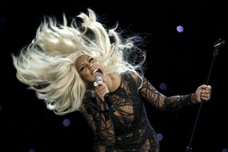 Tamar Braxton nastopi na podelitvi nagrad BET v Microsoftovem gledališču leta 2017 v Los Angelesu.