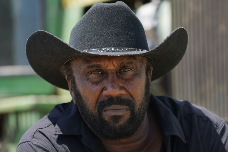 John Boyd Jr. war erst 18, als er Anfang der 1980er Jahre beim Kauf seiner ersten Farm ein bestehendes USDA-Darlehen übernahm. Er sagt, das Betreten seines USDA-Büros sei wie eine Rückkehr in die Jim-Crow-Ära.