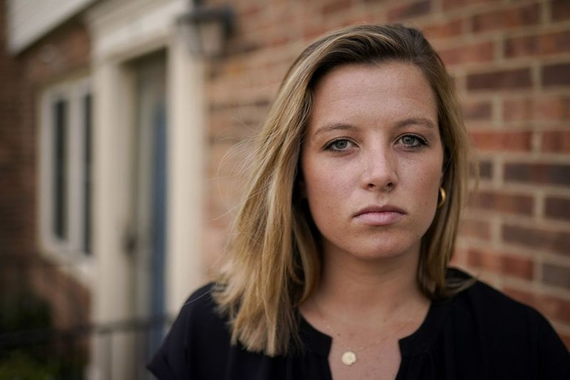 En serie meldinger på nettet fra en for lenge siden skolekamerat har fått Shannon Keeler, en utdannet Gettysburg College, til å prøve igjen å få myndighetene til å arrestere hennes seksuelle overgrep i 2013.