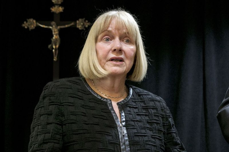 In deze bestandsfoto van 20 september 2018 spreekt voormalig federale rechter Barbara Jones een persconferentie toe in de kantoren van het aartsbisdom van New York, in New York.
