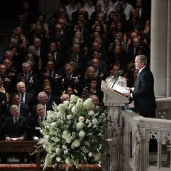 Endine president George W. Bush kõneleb laupäeval, 1. septembril 2018 Washingtoni riiklikus katedraalis senaator John McCaini mälestusteenistusel (R-Ariz.). McCain suri 25. augustil 81-aastaselt ajuvähki. (AP Photo / Pablo Martinez Monsivais) ORG XMIT: DCPM234