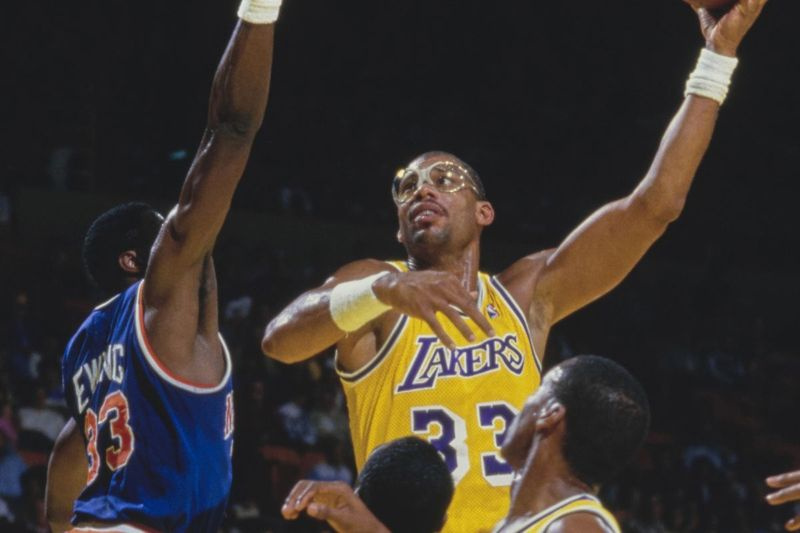 New York Knicks mod Los Angeles Lakers