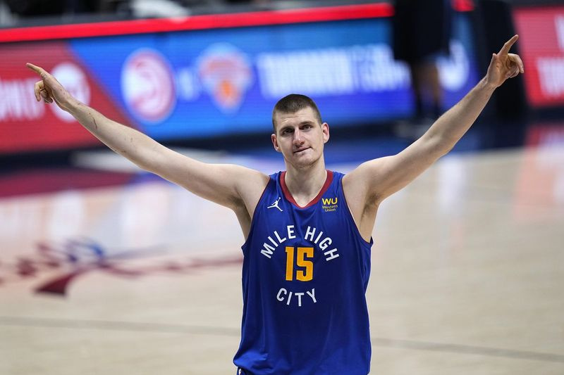 Naudingiausio žaidėjo apdovanojimą pelnė Denverio „Nuggets“ centras Nikola Jokičius.