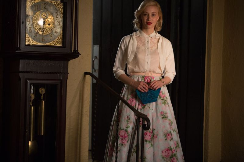 Sarah Gadon dans Indignation. | Attractions en bordure de route