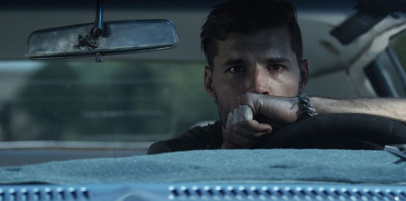 Joel Smallbone filmis Hindamatu. | Teeäärsed vaatamisväärsused