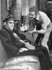 Abe Vigoda y Hal Linden sobre Barney Miller en 1977. | A B C