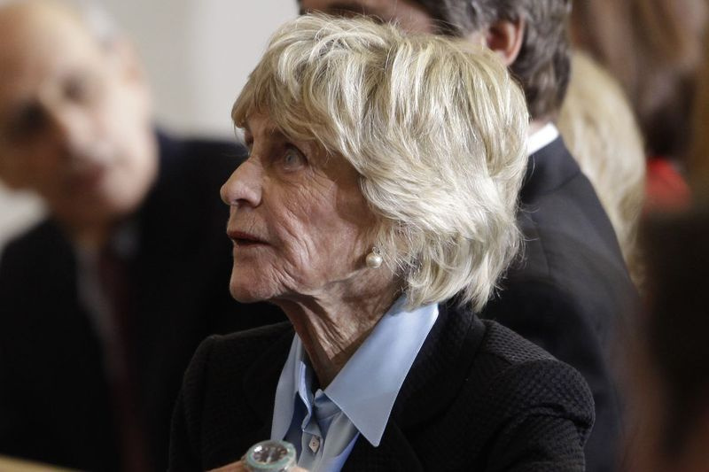 Ο Jean Kennedy Smith παρευρίσκεται σε μια τελετή για την 50η επέτειο της εναρκτήριας ομιλίας του Προέδρου John F. Kennedy στο Καπιτώλιο στην Ουάσιγκτον το 2011.