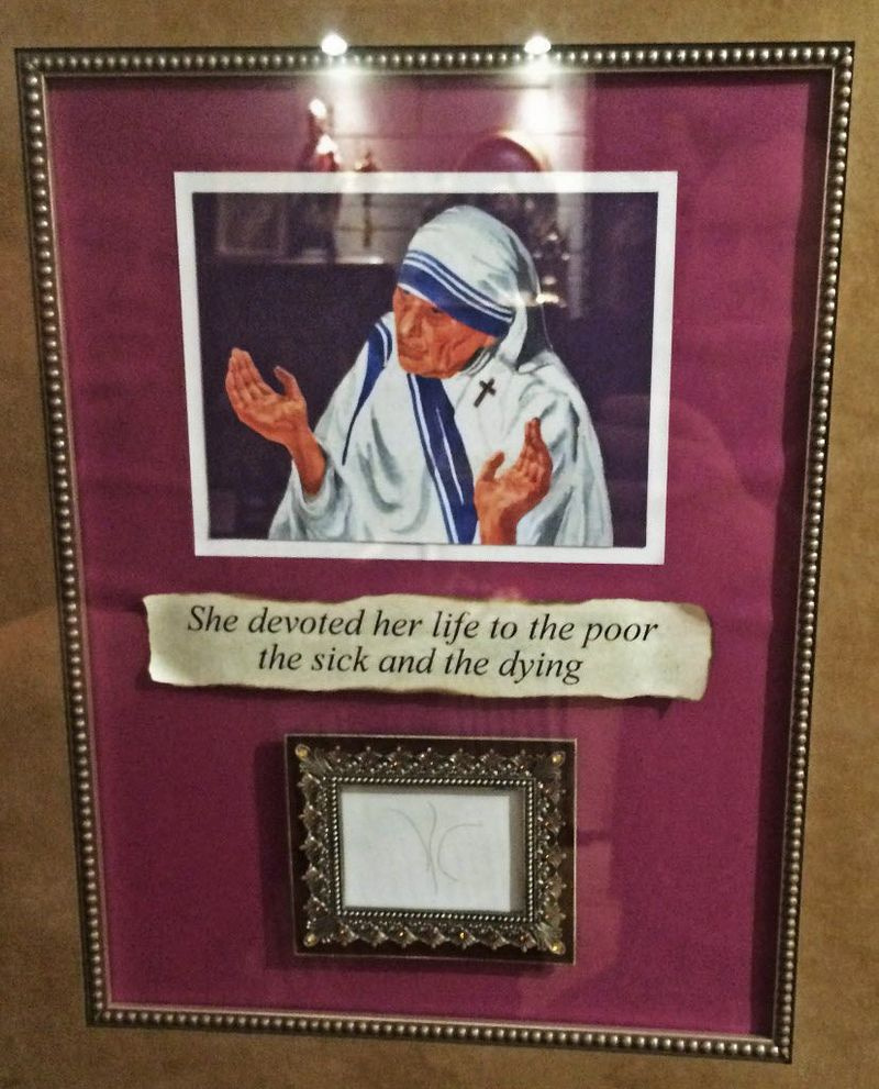 Hårstrå fra Mother Teresa på Shrine of All Saints. | Robert Herguth / Sun-Times