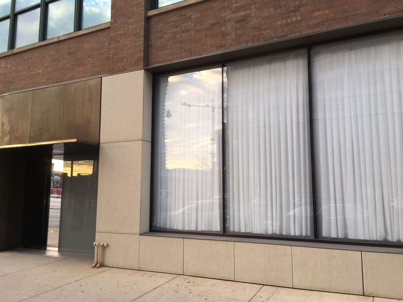 Závesy boli zatiahnuté a dvere zamknuté po tom, čo sa slávna reštaurácia Grace, 652 W. Randolph St., definitívne zatvorila. | Sun-Times