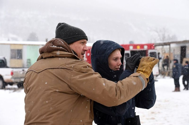 Filme „Wind River“ vaidina Jeremy Renneris ir Elizabeth Olsen. | VEINSTEINAS CO.