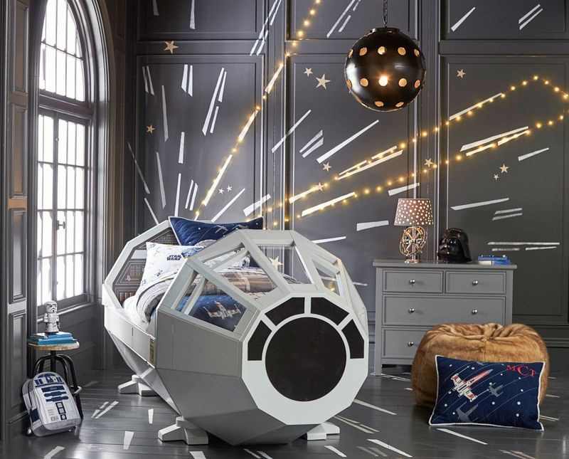 Łóżko Millennium Falcon kosztuje 3999 USD. | Dzieci w stodole garncarskiej