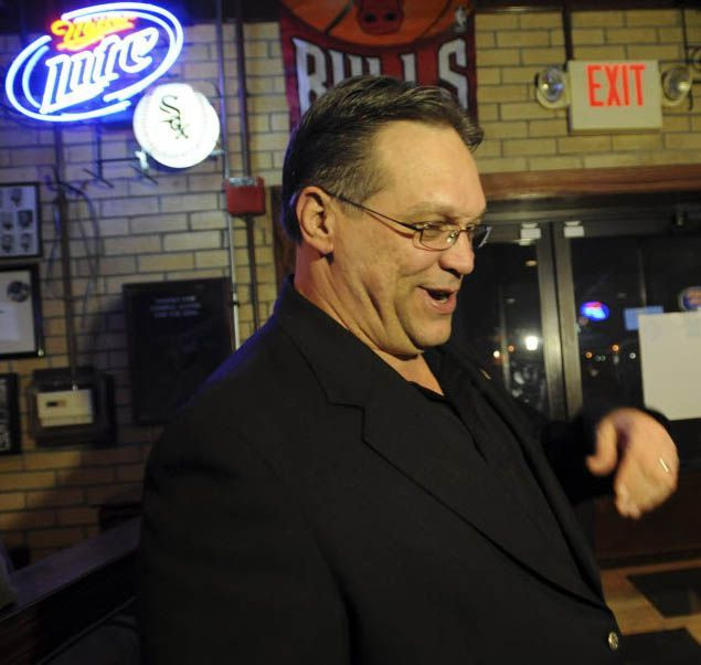 Bývalý medveď Steve McMichael vo svojej reštaurácii Mongo McMichael’s v apríli 2013. | Fotografia súboru Sun-Times