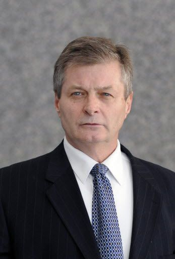 Daniel T. Frawley opúšťa Dirsken Federal Buiding v apríli 2012 po odsúdení. | Fotografia súboru Sun-Times