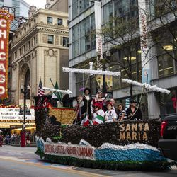 Columbus Day Parade cestuje po North State Street v Loop v pondělí odpoledne 11. října 2021.