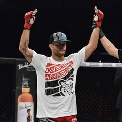 Pat Curran derrota a Georgi Karakhanyan, luchando contra un pulmón lacerado. (Foto contribuida / Bellator MMA)