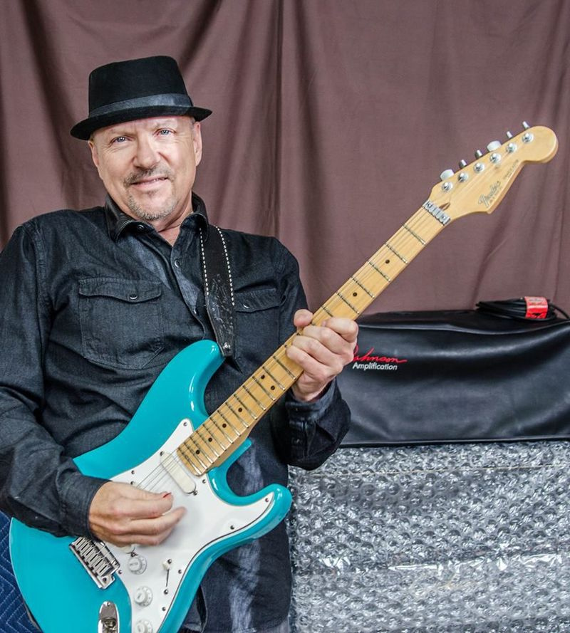 Guitarrista Roger Adler. | Foto do Facebook