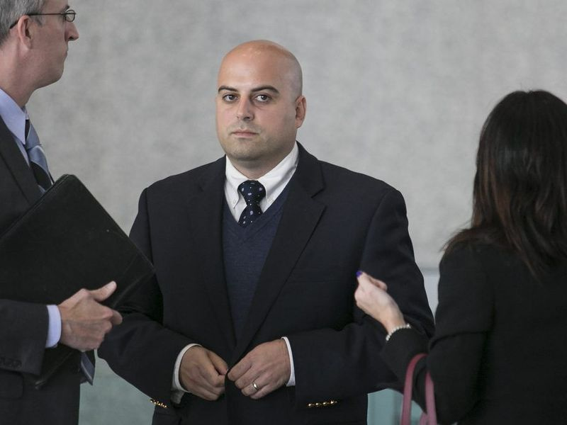 Thomas Vranas, presidente de la firma de formación de directores SUPES Academy, llega a la corte federal para su lectura de cargos en 2015. Foto de archivo. | Ashlee Rezin / Para el Sun-Times