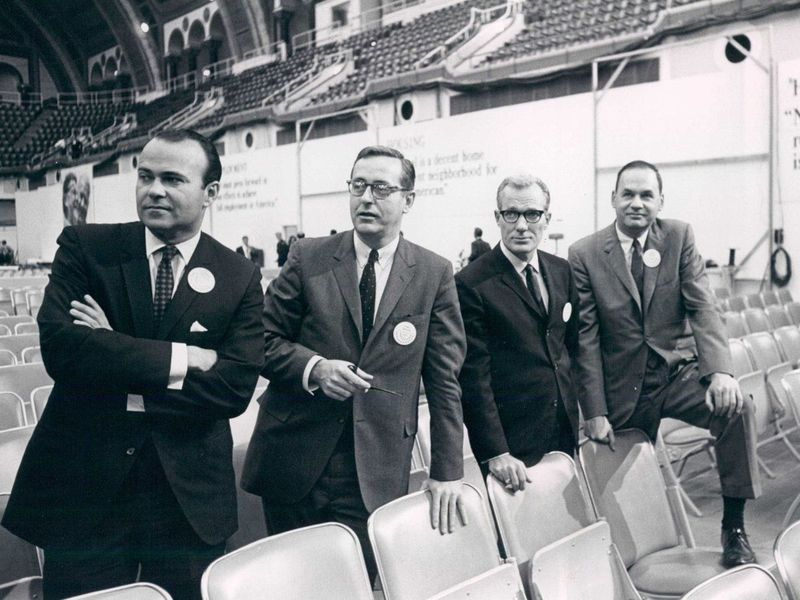 Les correspondants de NBC pour sa couverture en direct des conventions nationales républicaines et démocrates de 1968 étaient (de gauche à droite) Sander Vanocur, John Chancellor, Frank McGee et Edwin Newman. | Fichiers Sun-Times