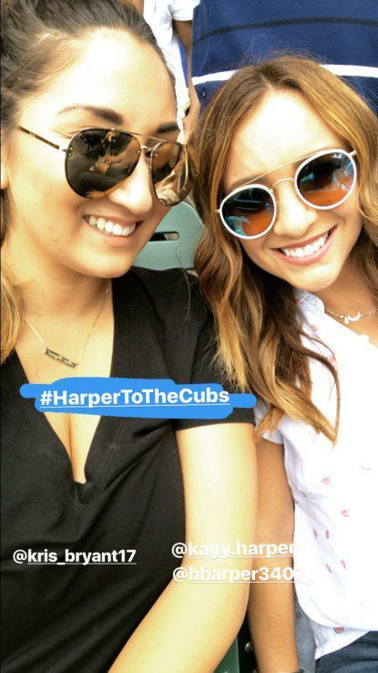 Jessica Bryant compartilhou uma selfie com Kayla Harper no domingo. | Cobertura presa
