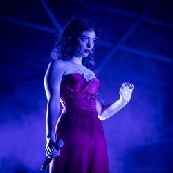 Lorde cântă în prima zi de Lollapalooza în Grant Park, joi, 3 august 2017. | Ashlee Rezin/Sun-Times