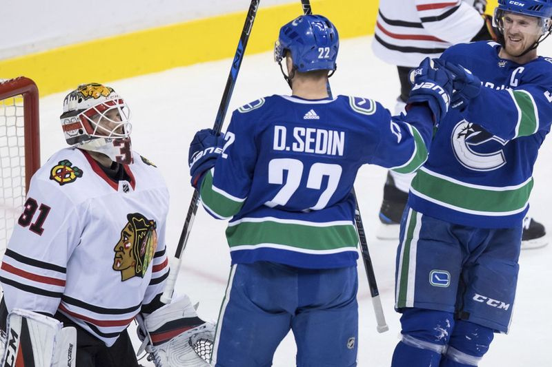Daniels un Henriks Sedins paziņo, ka pēc 17 sezonām aiziet no NHL