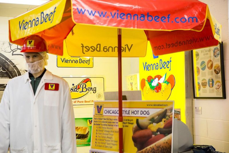 La compañía Vienna Beef Sausage abre un museo de perros calientes para conmemorar su 125 aniversario, el miércoles 30 de mayo de 2018. | James Foster / Para el Sun-Times