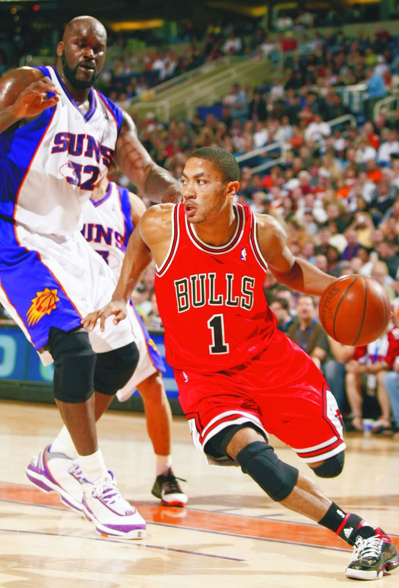 Derrick Rose kör förbi Phoenix Suns Shaquille O
