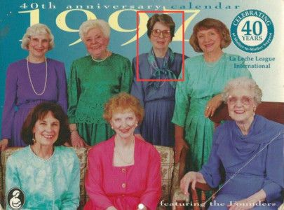 Mary White (dalam dataran merah) dan pengasas lain Liga La Leche, yang mengambil namanya daripada patung St. Augustine, Florida, seorang jururawat Madonna.
