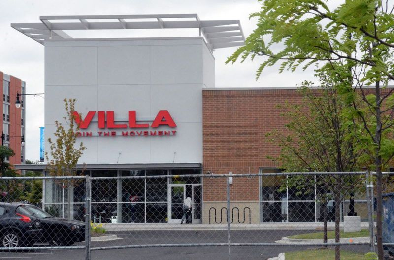 Villa vil have sin store åbning på fredag ​​på Englewood Square-pladsen. | Brian Jackson/For the Sun-Times