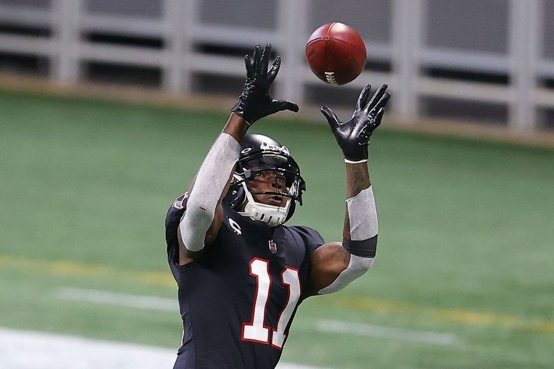 Julio Jones, sette volte giocatore del Pro Bowl, è al primo posto nella storia della NFL con una media di 95,5 yard ricevute a partita in 135 partite, davanti al punteggio di Calvin Johnson di 86,1.