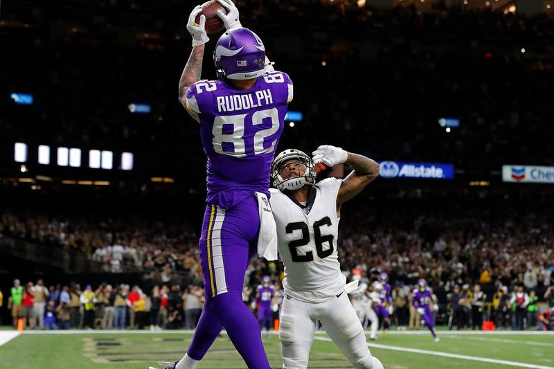 Wild Card Round - Minnesota Vikings v New Orleans Saints