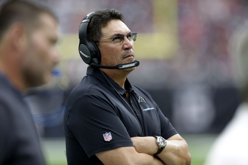 Washington Redskins hyrede Ron Rivera som deres nye træner onsdag.