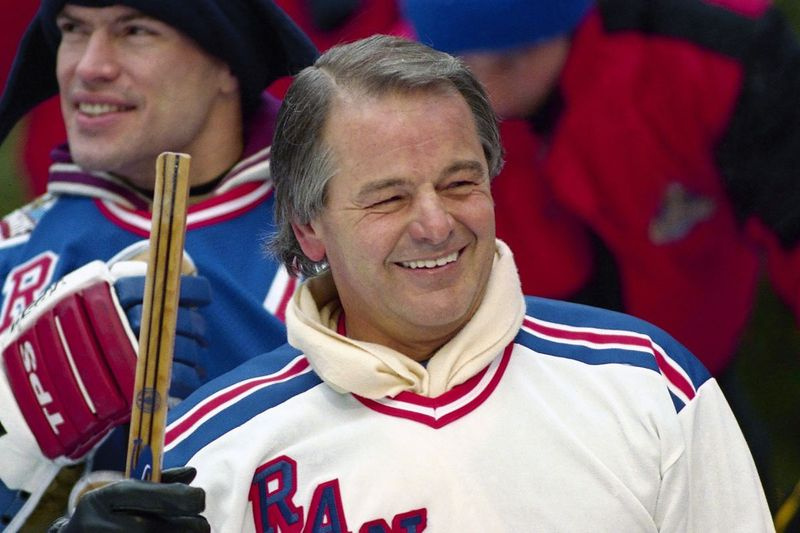 Rod Gilbert, pravé krídlo Siene slávy, ktorý hral za Rangers a pomohol Kanade vyhrať Summit Series 1972, zomrel. Mal 80.