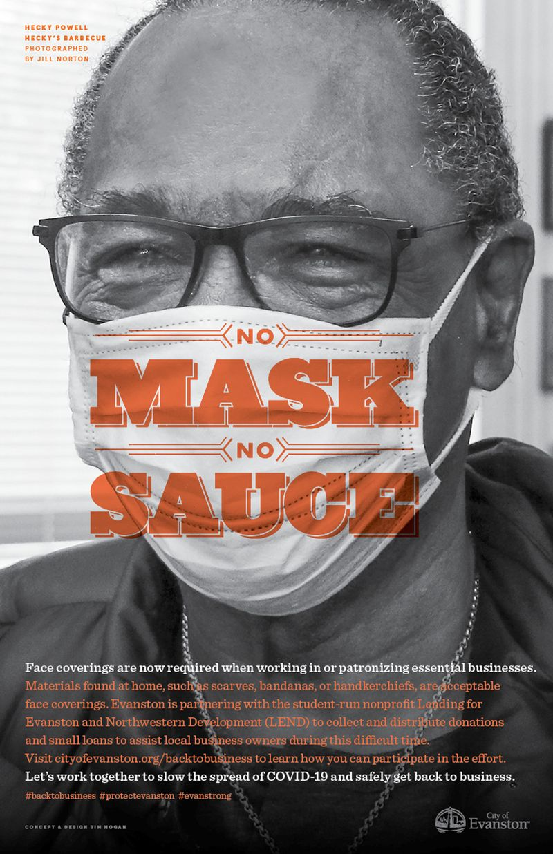 Hecky Powell posou para uma foto do No Mask No Sauce para ajudar nos esforços de Evanston para combater o coronavírus.