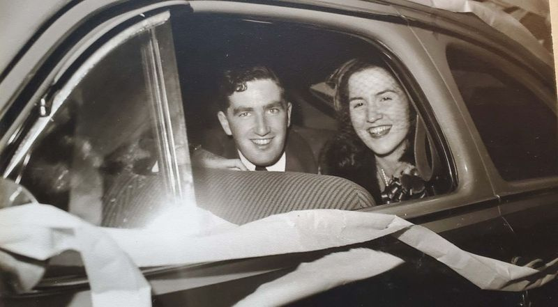 John ja Julia Dowdle oma pulmapäeval, 4. oktoobril 1947.